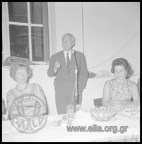 16. Γεύμα στην οικία τού Γεωργίου Παπανδρέου,1962 (φωτό Βασίλης & Αλέξανδρος Τσακιράκης)