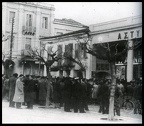 3. Ο κινηματογράφος Άστυ. Στην πλατεία Ολγας, επί της Κολοκοτρωνη. 1952, σε μέρα προβολής τής ελληνικής ταινίας "Η Αγνή του λιμανιού"