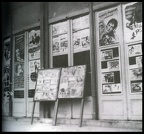 4. Η είσοδος του κινηματογράφου Άστυ στην πλατεία Όλγας. Άρχισε τη λειτουργία του στις 25 Οκτωβρίου 1943. Στο χώρο αυτό παλαιότερα λειτούργησε το γνωστό "Πολυθέαμα"
